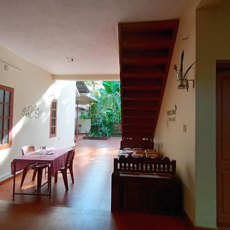 Ivory Coaste Hotell Kannur Eksteriør bilde