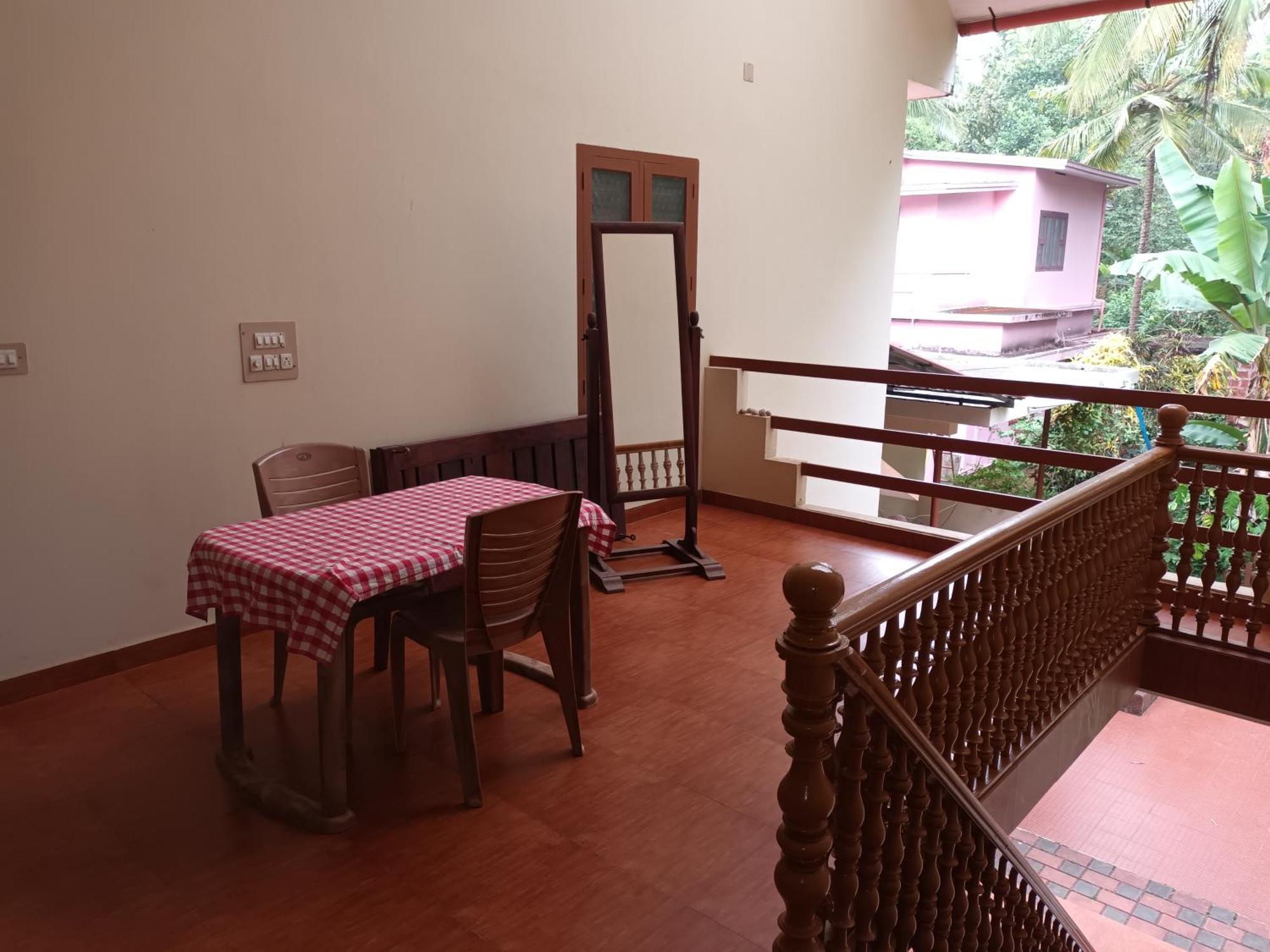 Ivory Coaste Hotell Kannur Eksteriør bilde