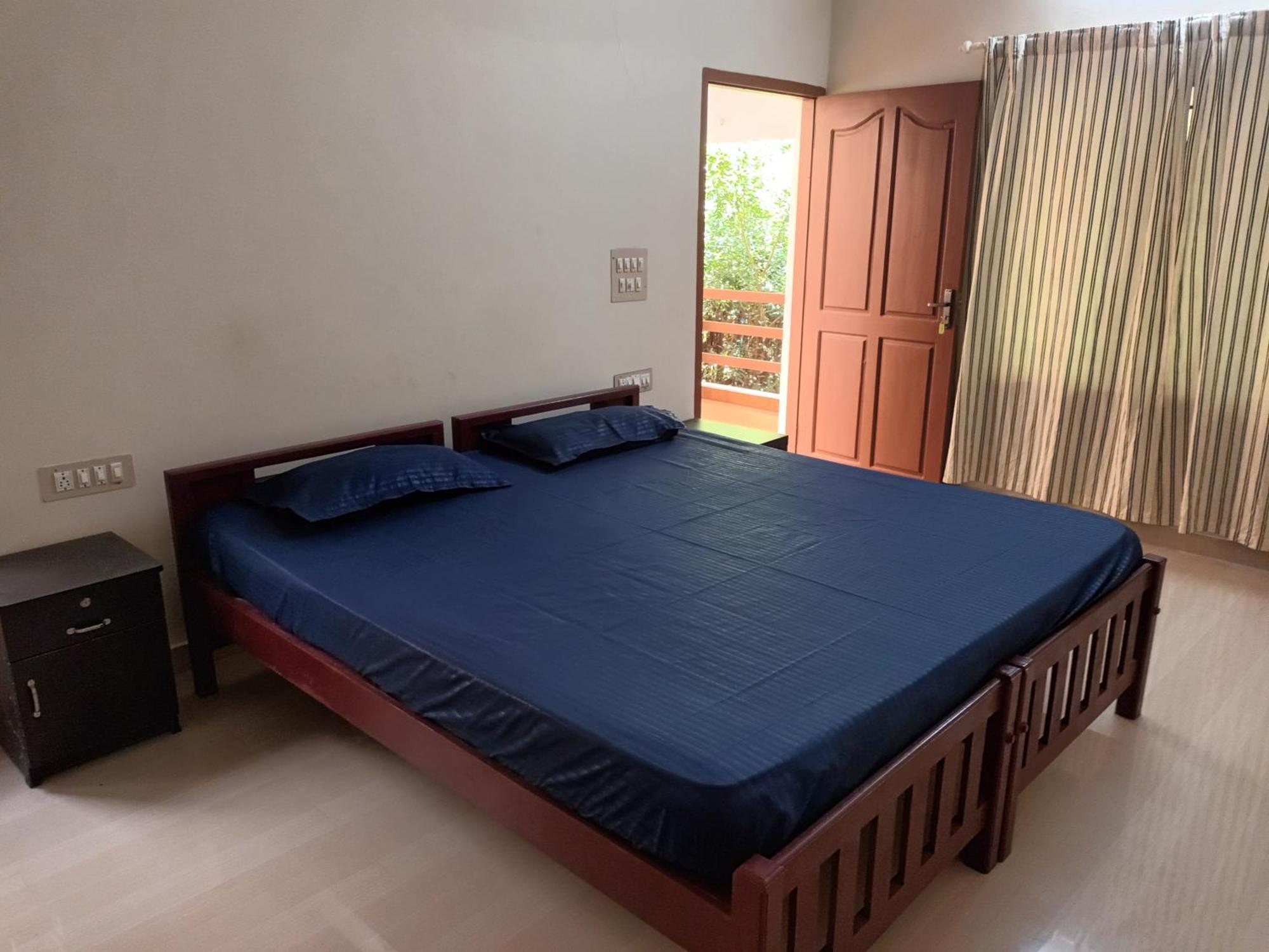 Ivory Coaste Hotell Kannur Eksteriør bilde