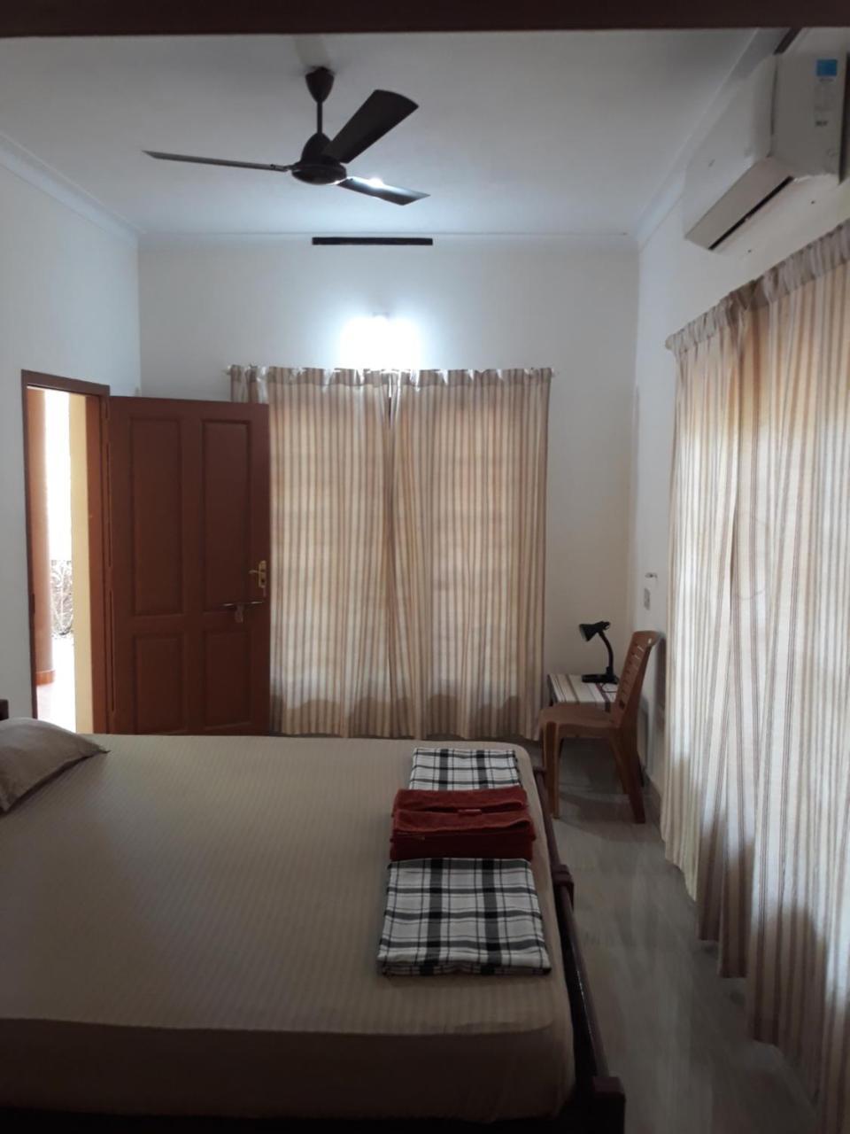 Ivory Coaste Hotell Kannur Eksteriør bilde